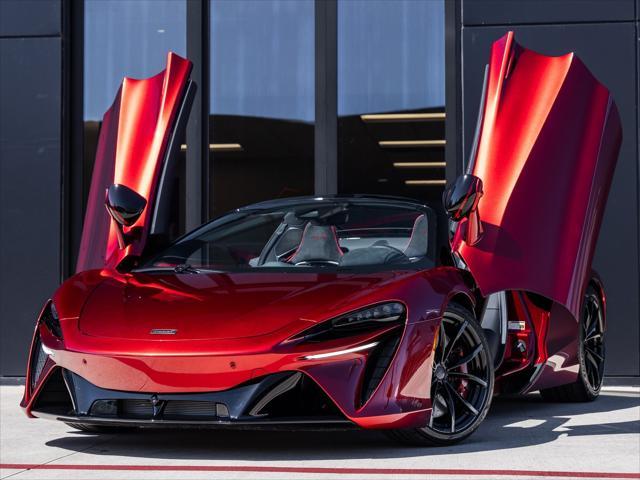new 2025 McLaren Artura car, priced at $344,200