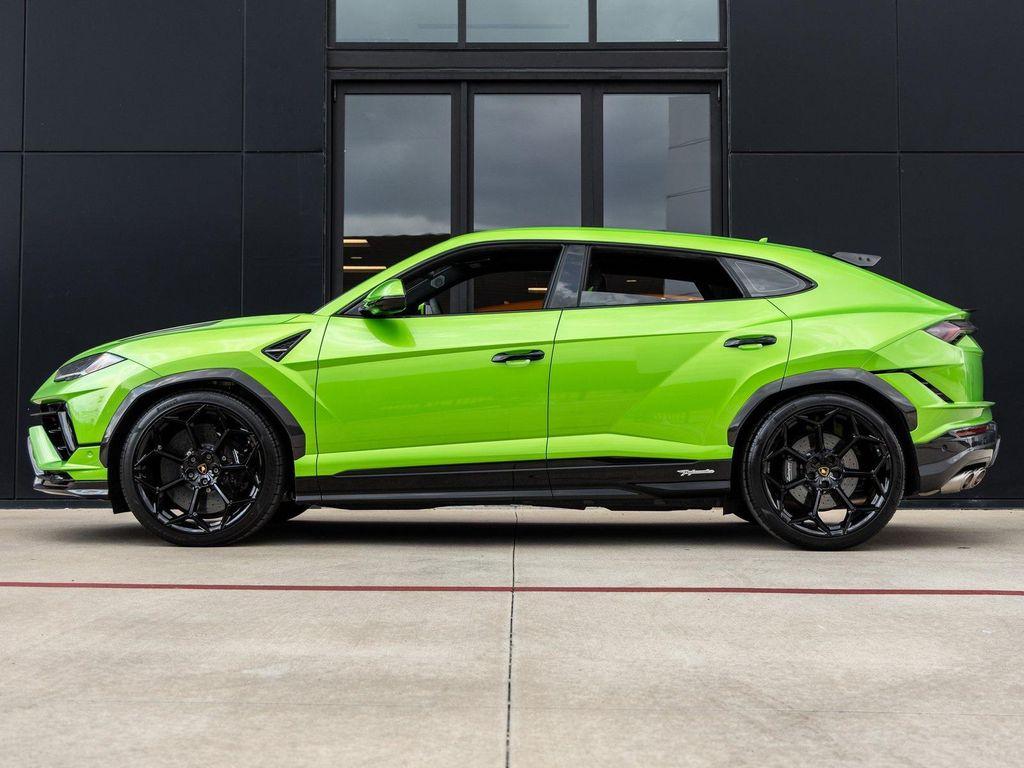 used 2023 Lamborghini Urus car, priced at $289,998