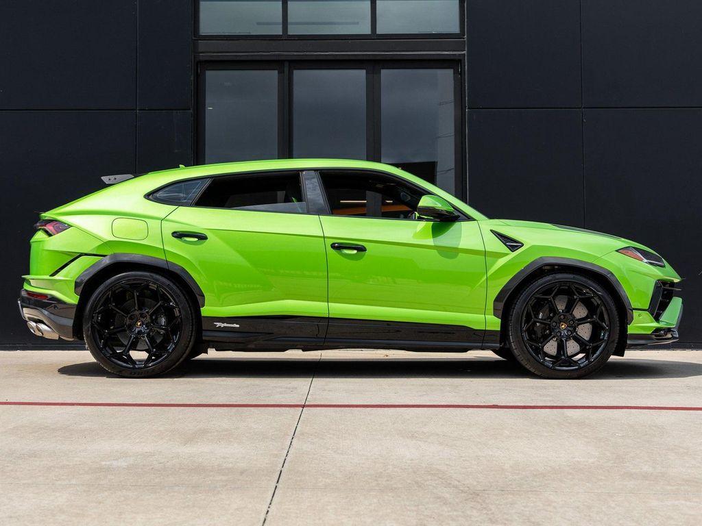 used 2023 Lamborghini Urus car, priced at $289,998