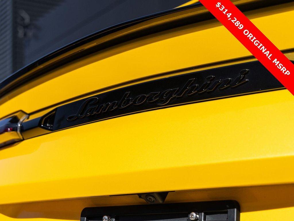used 2023 Lamborghini Urus car, priced at $259,998