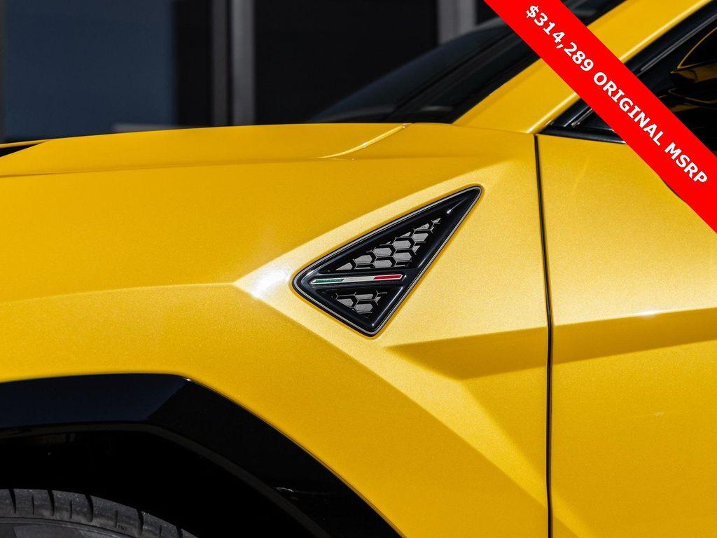 used 2023 Lamborghini Urus car, priced at $259,998