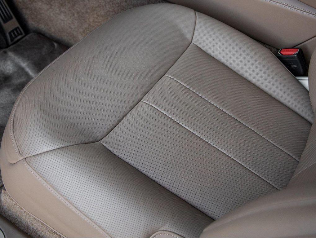 used 2025 Land Rover Range Rover car, priced at $194,998