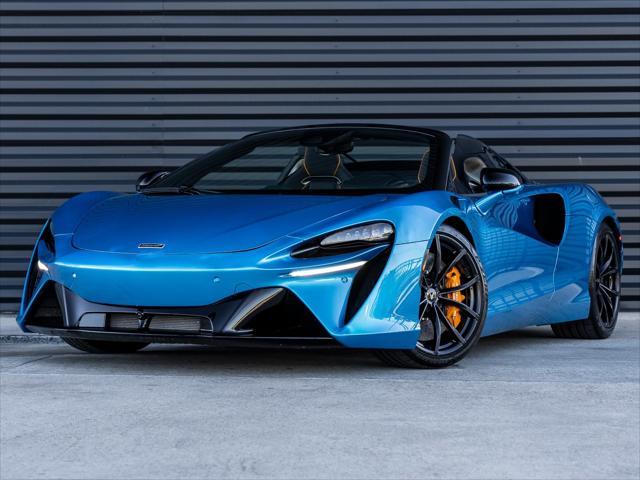 used 2025 McLaren Artura car, priced at $299,998