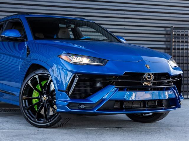 used 2023 Lamborghini Urus car, priced at $259,998