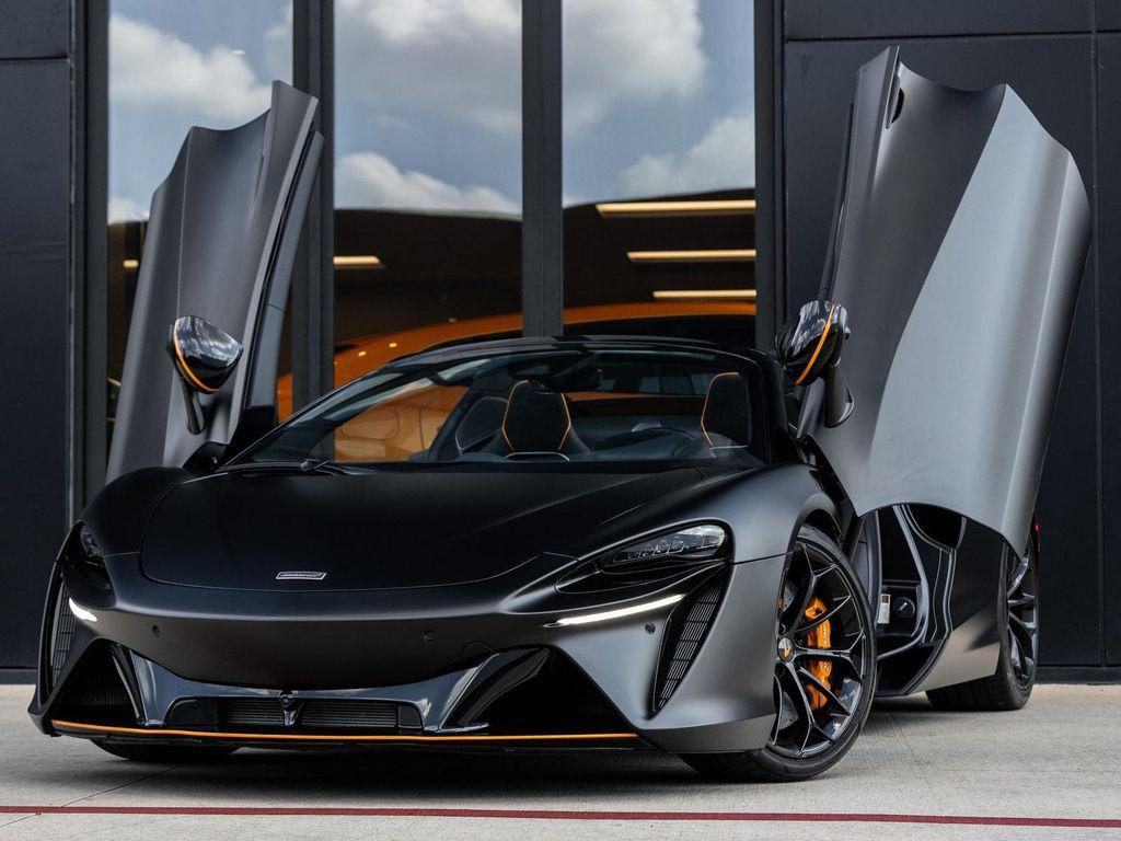 used 2025 McLaren Artura car, priced at $279,998
