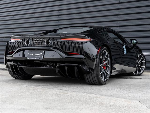 new 2025 McLaren Artura car, priced at $293,250