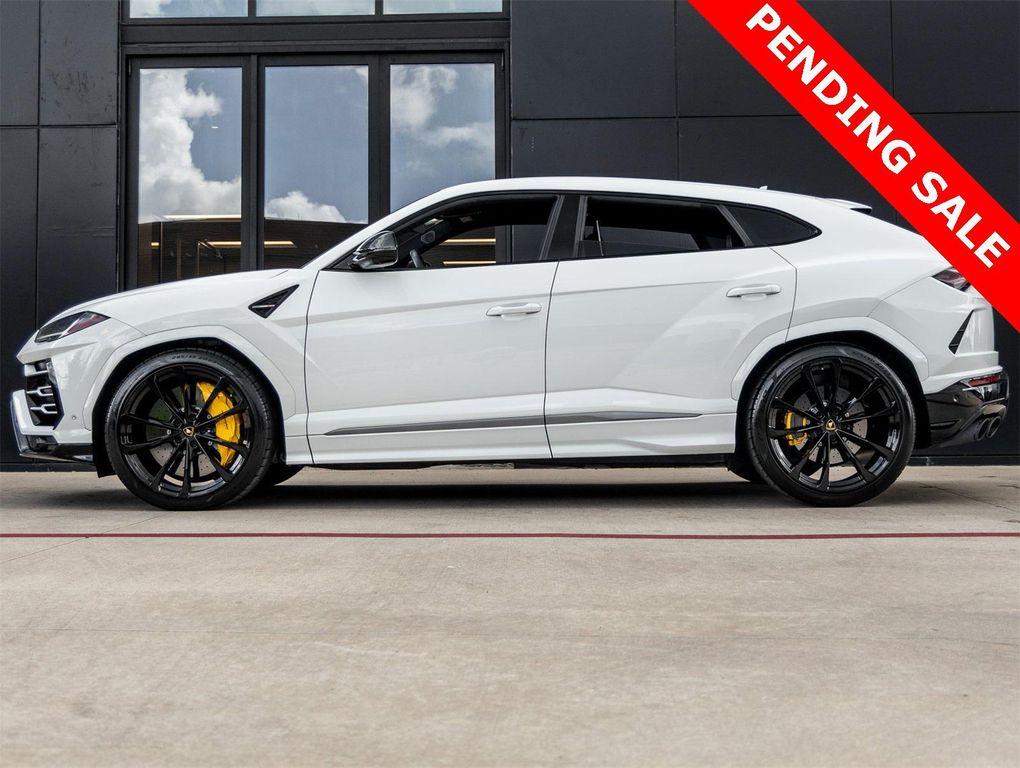 used 2021 Lamborghini Urus car, priced at $194,998