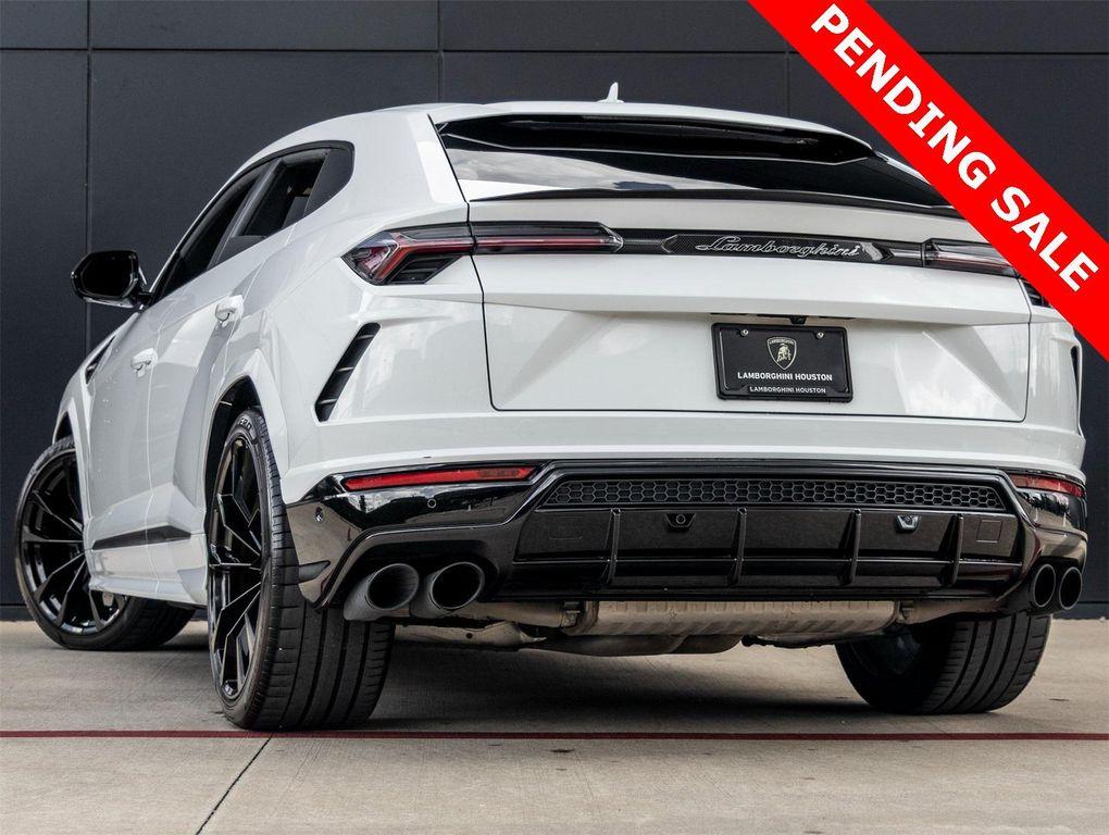 used 2021 Lamborghini Urus car, priced at $194,998