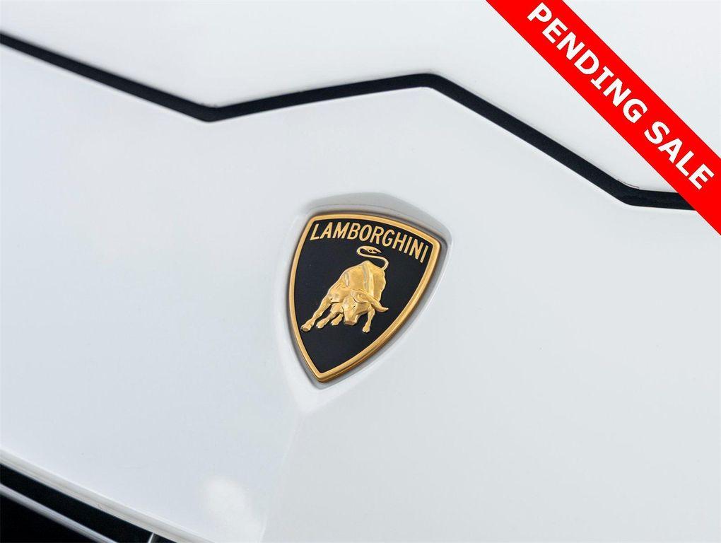 used 2021 Lamborghini Urus car, priced at $194,998