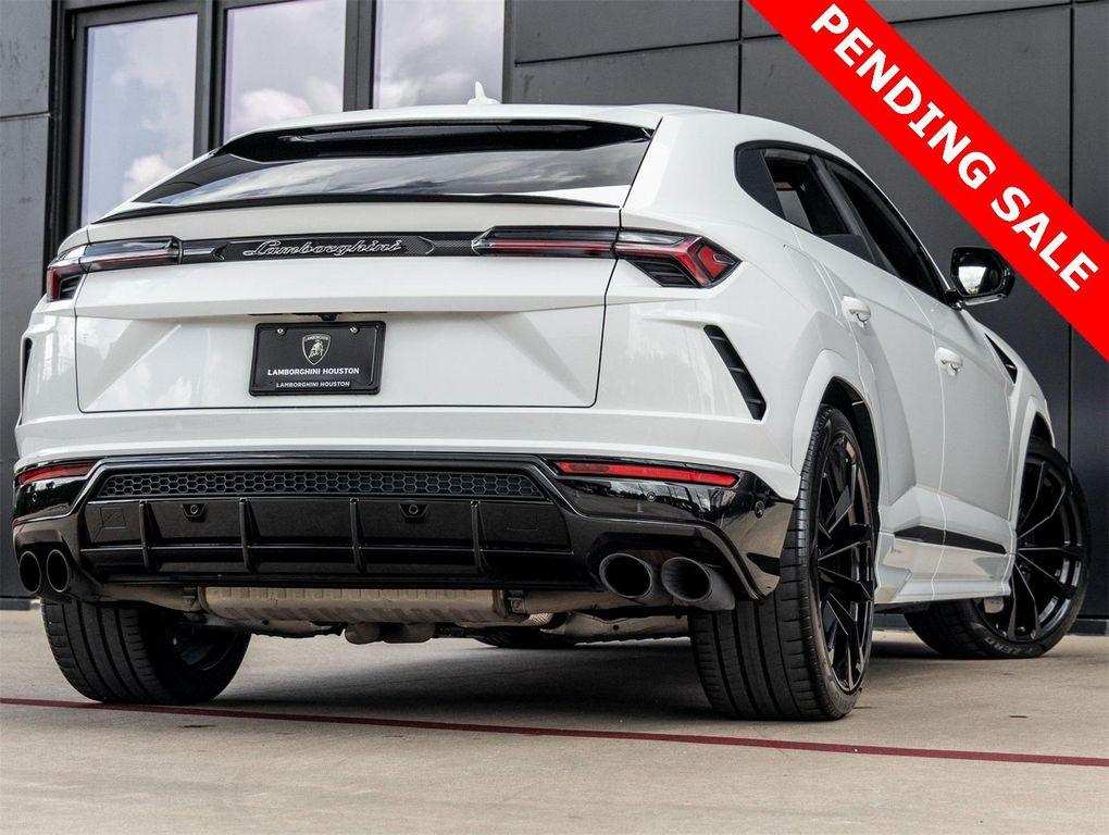 used 2021 Lamborghini Urus car, priced at $194,998