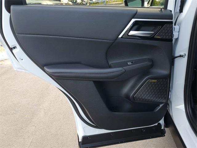 new 2025 Mitsubishi Outlander car, priced at $37,451