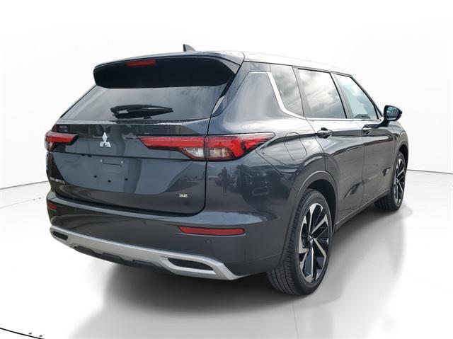 new 2024 Mitsubishi Outlander car