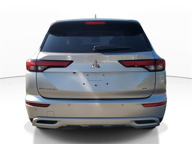 new 2024 Mitsubishi Outlander car, priced at $30,055