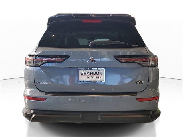 new 2025 Mitsubishi Outlander car, priced at $44,115