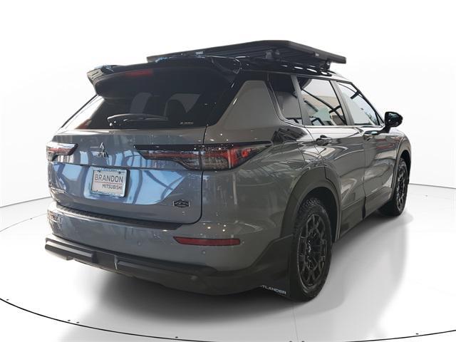 new 2025 Mitsubishi Outlander car, priced at $44,115