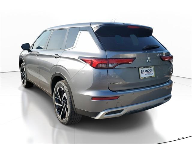 new 2024 Mitsubishi Outlander car, priced at $30,412