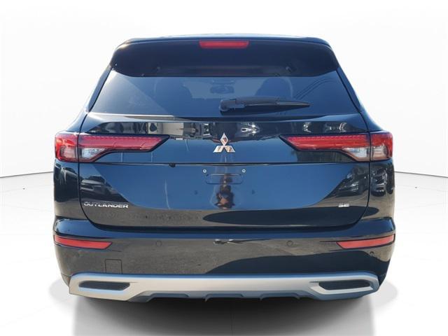 new 2024 Mitsubishi Outlander car, priced at $30,857