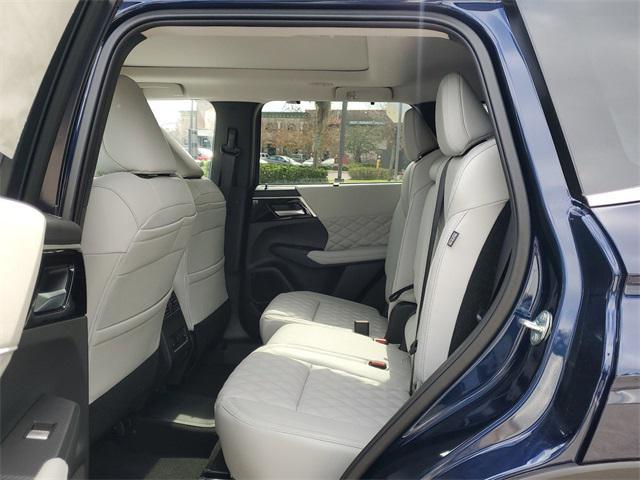 new 2025 Mitsubishi Outlander PHEV car, priced at $49,400
