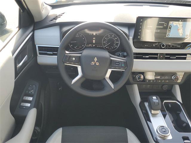 new 2025 Mitsubishi Outlander car, priced at $29,777