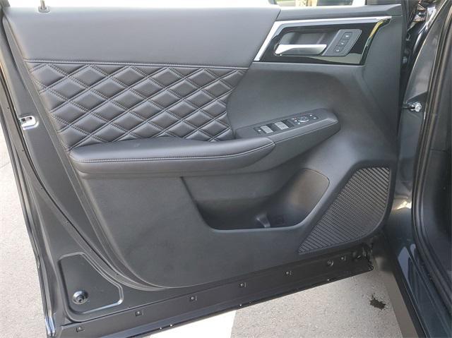 new 2025 Mitsubishi Outlander PHEV car, priced at $49,300