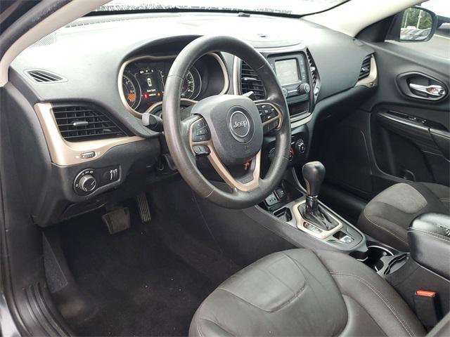 used 2014 Jeep Cherokee car, priced at $2,444