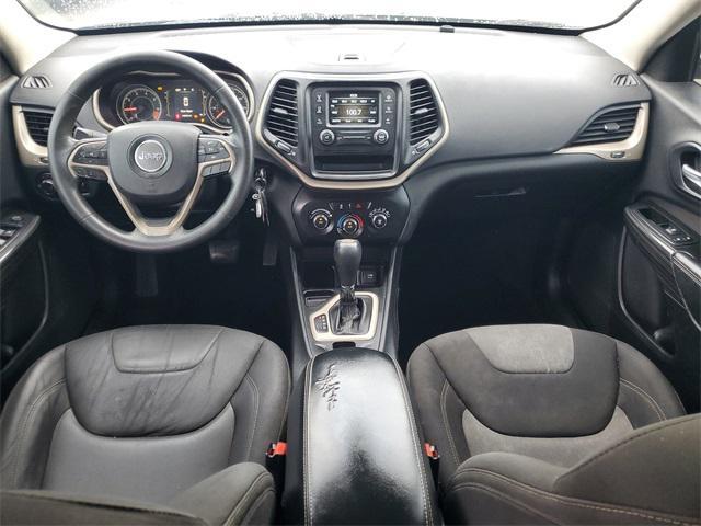 used 2014 Jeep Cherokee car, priced at $2,444