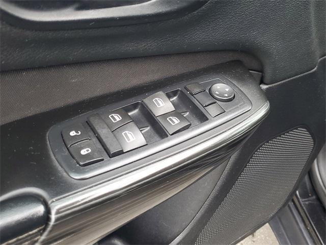 used 2014 Jeep Cherokee car, priced at $2,444