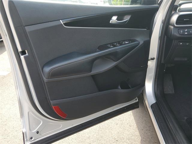 used 2019 Kia Sorento car, priced at $16,555