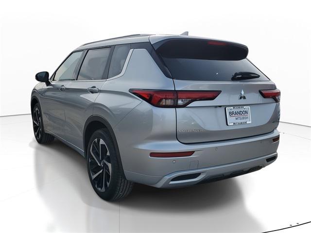 new 2024 Mitsubishi Outlander car, priced at $31,508