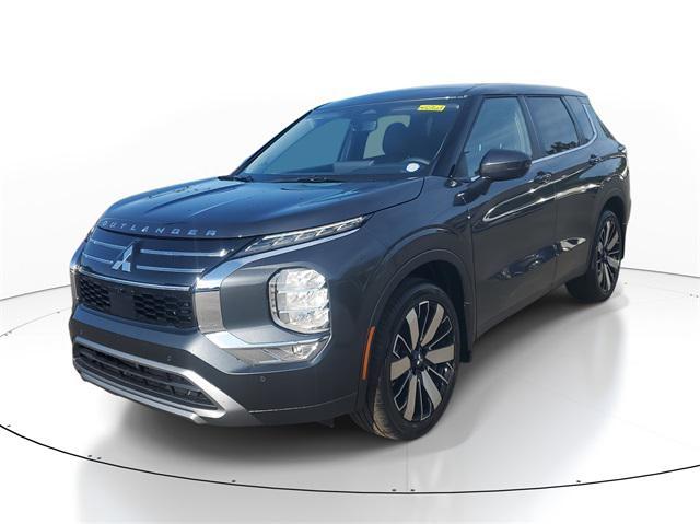 new 2025 Mitsubishi Outlander car, priced at $35,205