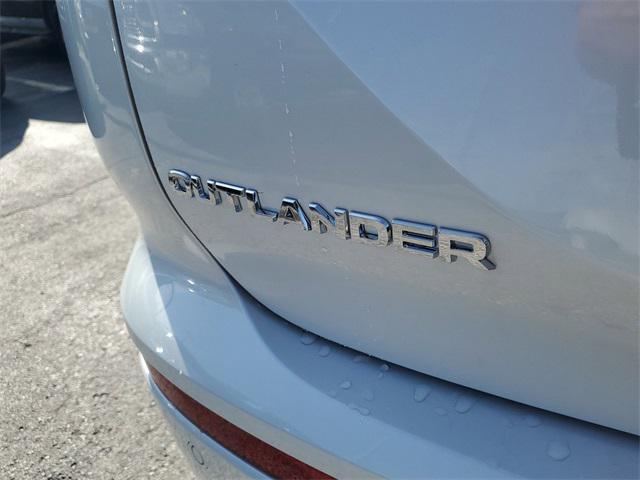 new 2024 Mitsubishi Outlander car, priced at $29,777