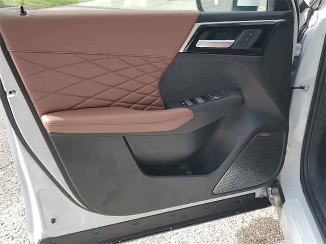 new 2025 Mitsubishi Outlander car, priced at $45,195