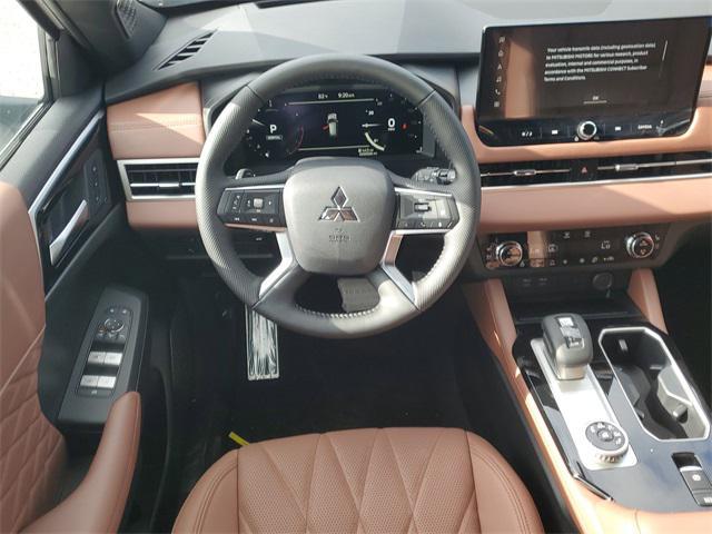new 2025 Mitsubishi Outlander car, priced at $45,195