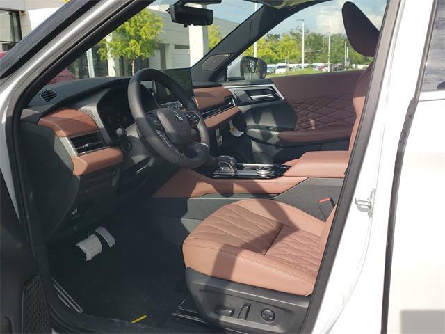 new 2025 Mitsubishi Outlander car, priced at $45,195