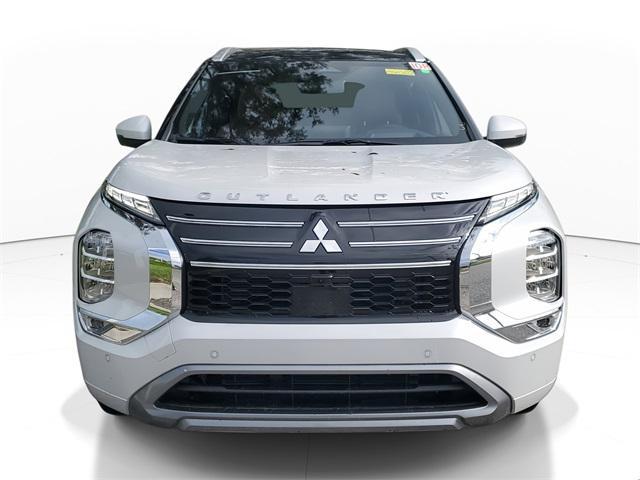 new 2025 Mitsubishi Outlander car, priced at $45,195