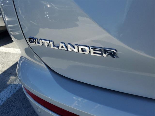 new 2024 Mitsubishi Outlander car, priced at $38,200