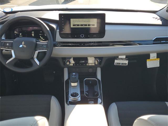 new 2025 Mitsubishi Outlander car, priced at $39,795