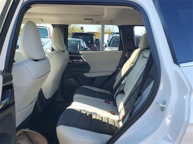 new 2025 Mitsubishi Outlander car, priced at $39,795
