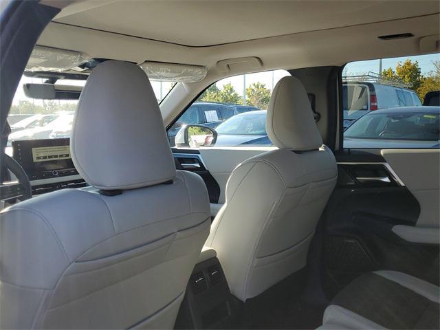 new 2025 Mitsubishi Outlander car, priced at $39,795