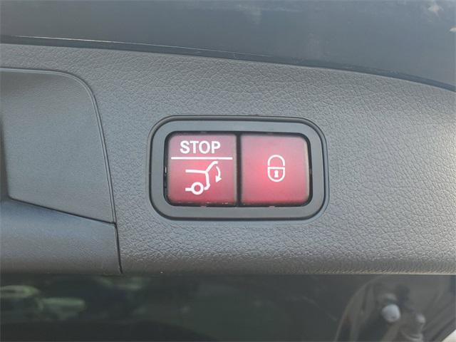 used 2021 Mercedes-Benz GLA 250 car, priced at $19,888