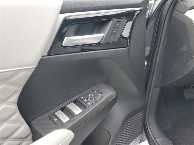 new 2025 Mitsubishi Outlander PHEV car, priced at $49,025