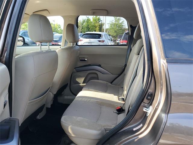 used 2010 Mitsubishi Outlander car, priced at $3,333