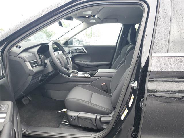 new 2025 Mitsubishi Outlander car, priced at $32,200