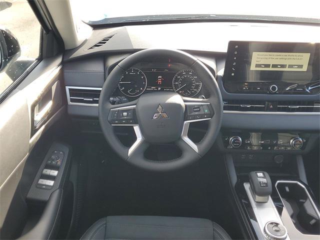 new 2025 Mitsubishi Outlander car, priced at $44,315