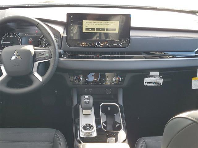 new 2025 Mitsubishi Outlander car, priced at $44,315