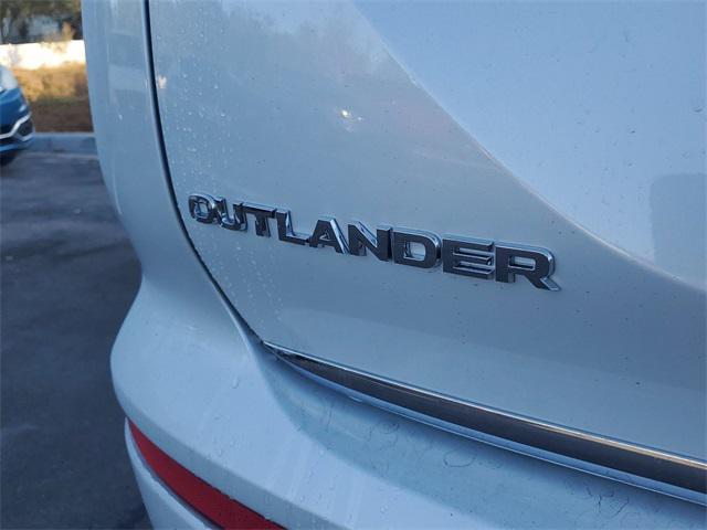 new 2025 Mitsubishi Outlander PHEV car