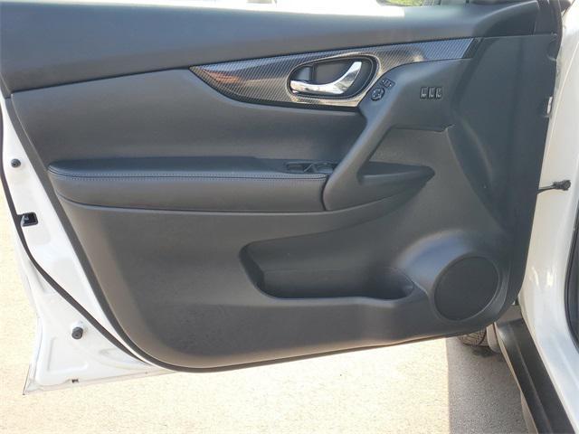 used 2019 Nissan Rogue car, priced at $14,777