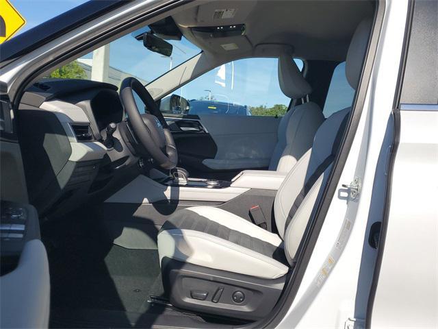 new 2025 Mitsubishi Outlander car, priced at $35,825