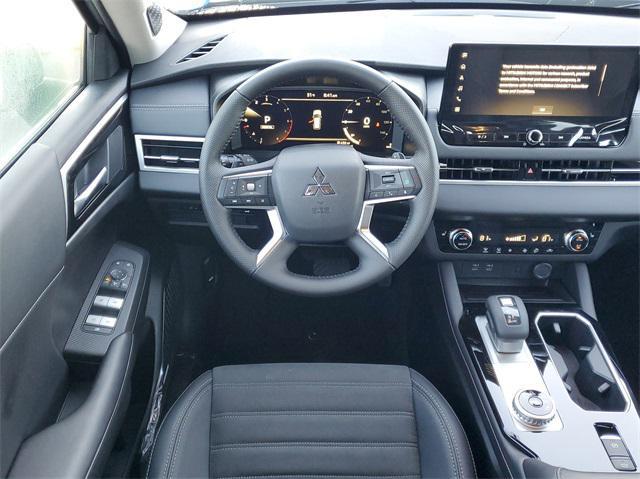 new 2025 Mitsubishi Outlander car, priced at $38,320