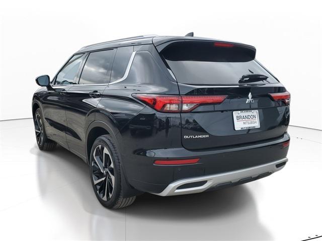 new 2024 Mitsubishi Outlander car, priced at $31,508